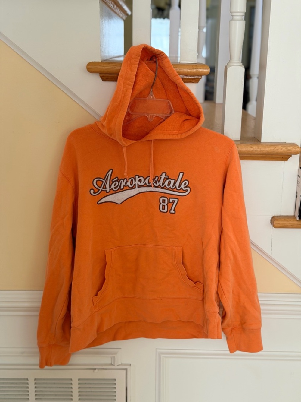Ladies Size Medium "Aeropostale" Orange 87 Hooded Pullover Sweatshirt GUC ❤️